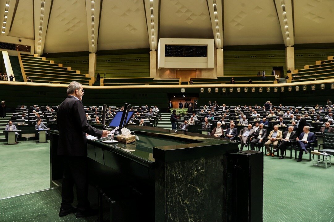 پزشکیان: قبل از اینکه اعتراضات اجتماعی شکل بگیرد برای برداشت از صندوق از رهبری اجازه گرفتیم