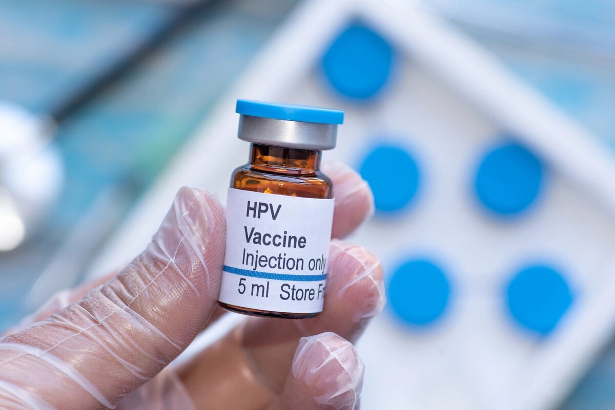 HPV در ایران؛ نقش واکسیناسیون در پیشگیری از شیوع ویروس/ واکسن خارجی بزنیم یا ایرانی؟/ قیمت واکسن‌ها