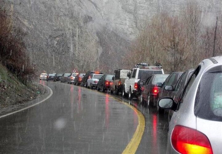 آخرین وضعیت جوی ترافیکی جاده‌ها/ برف و باران در جاده‌های ۳ استان