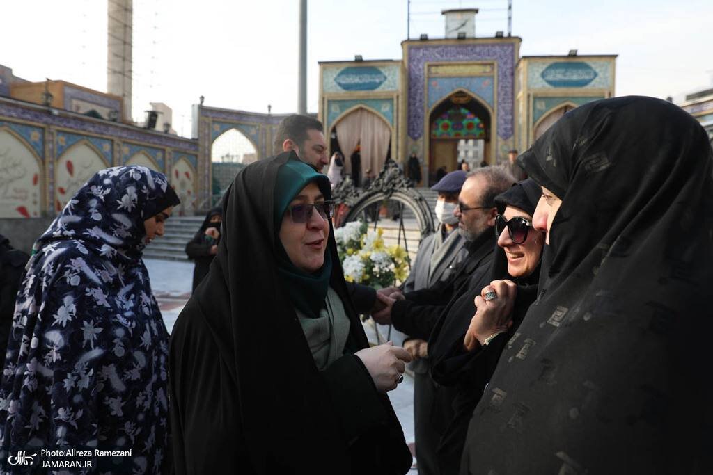 تصاویری از مراسم سالگر سقوط هواپیمای اوکراینی/ سخنگوی دولت در جمع خانواده جانباختگان