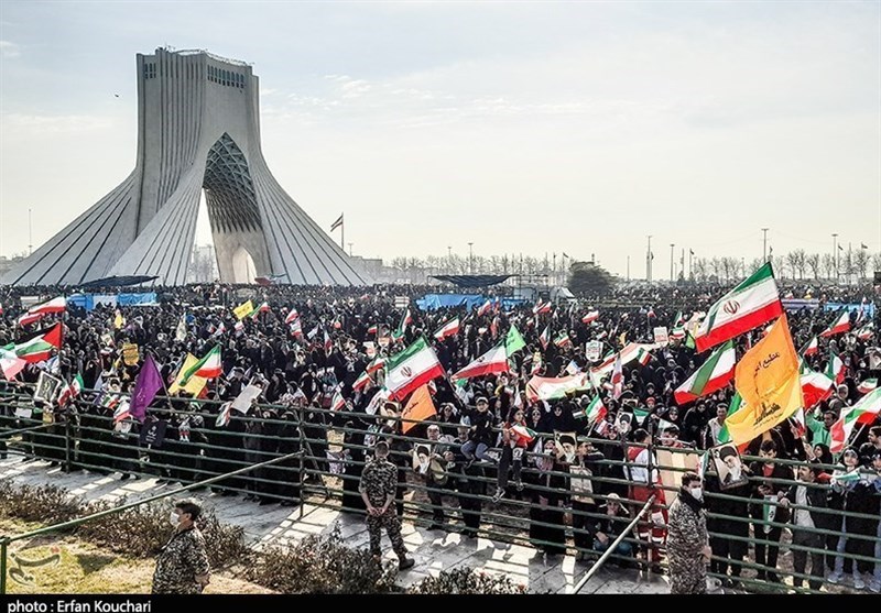 حمل و نقل عمومی آماده خدمات رسانی رایگان در روز 22 بهمن